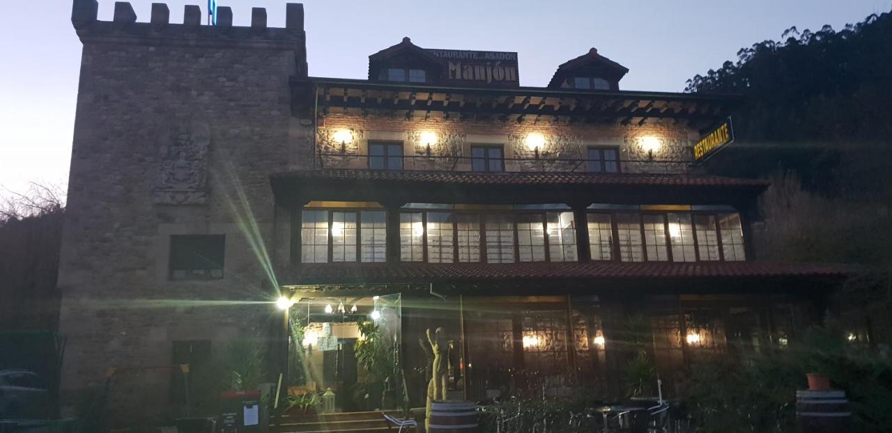 Trisileja Posada El Manjon Barros Esterno foto